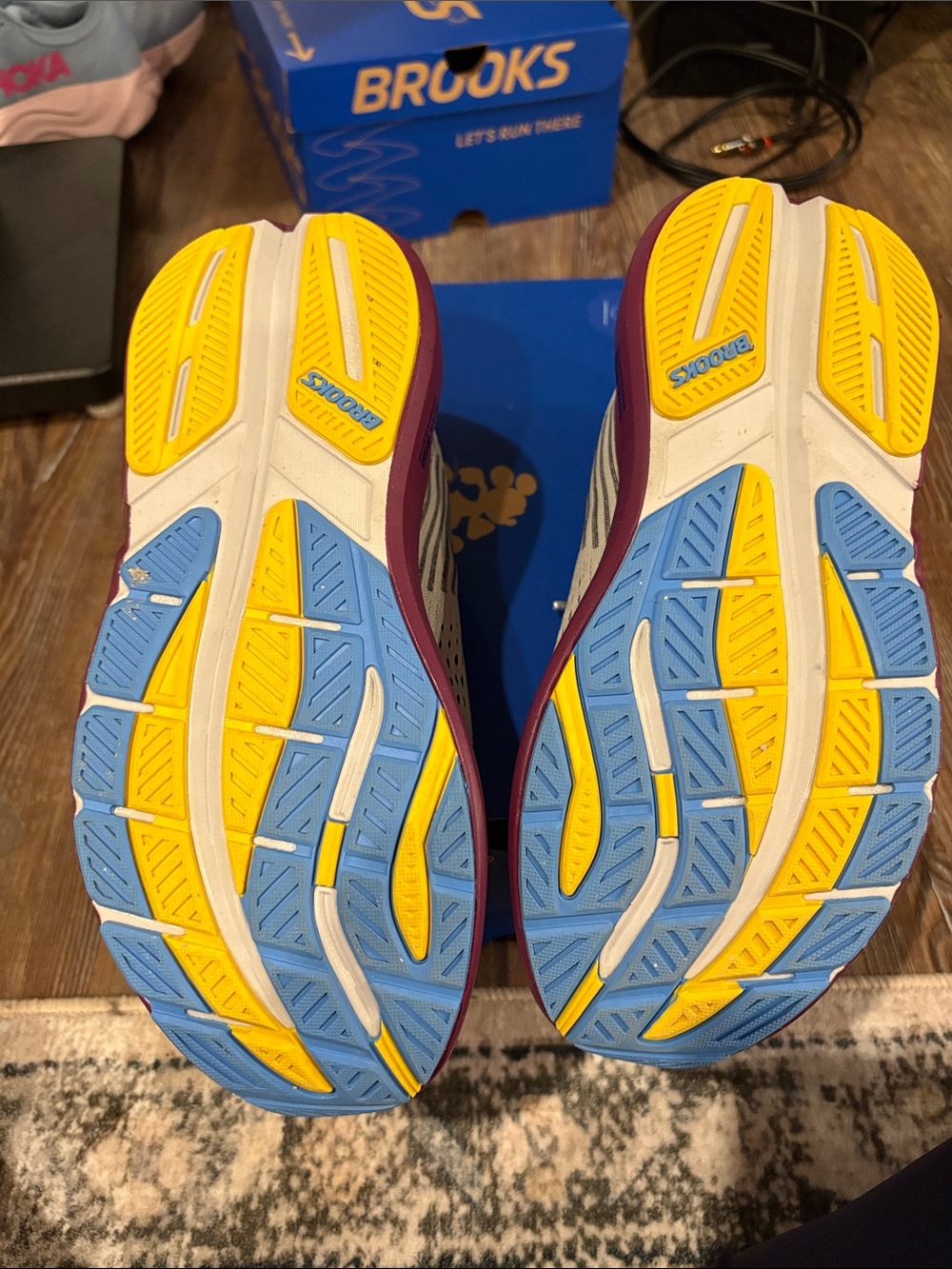 Brooks RunDisney Ghost Max 3 Wine and Dine - Picture 6 of 7